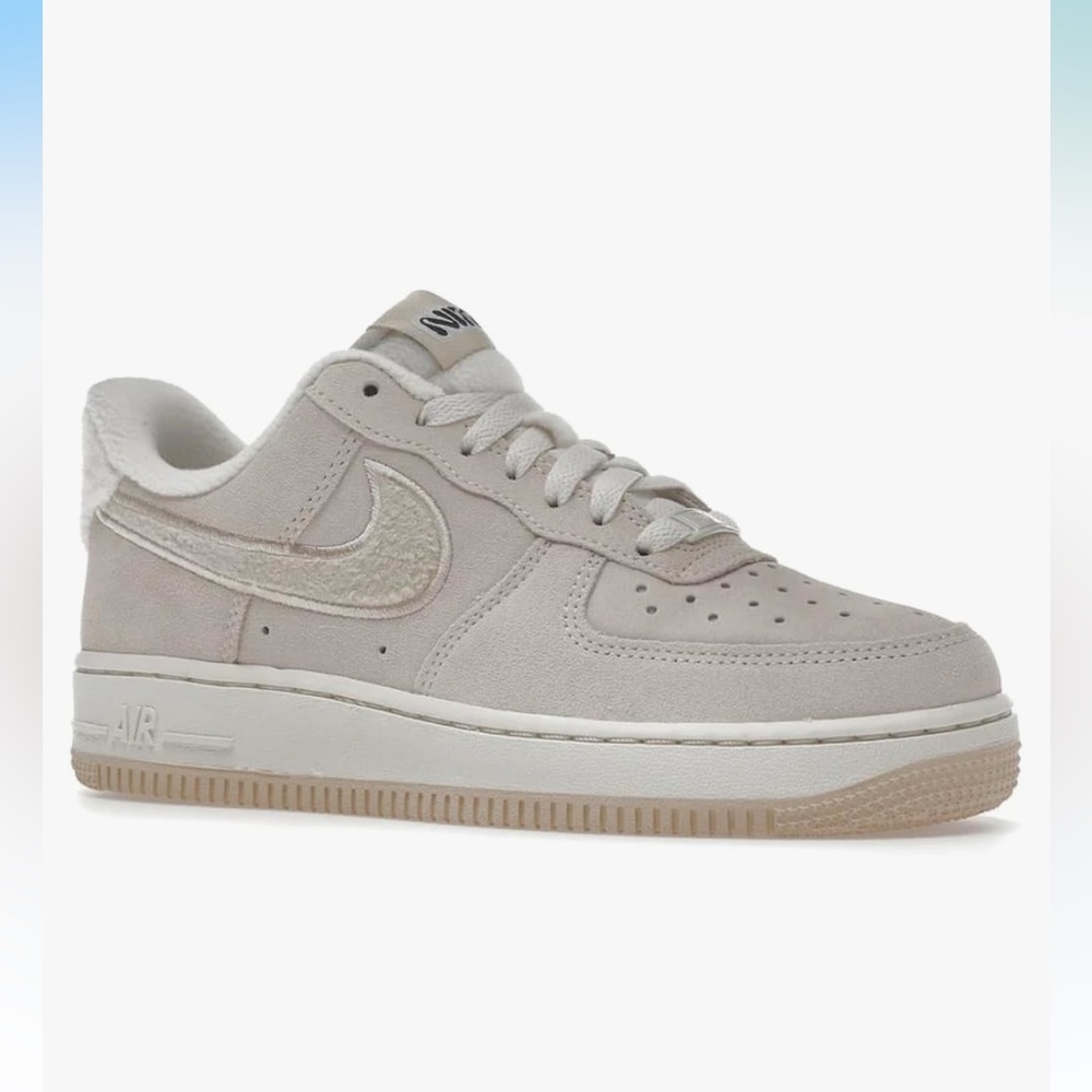 Nike Womens WMNS Air Force 1 - Size 7